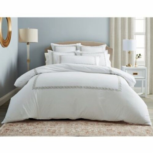 Wamsutta Chelmsford Piece Full Queen Comforter Set In Champagne